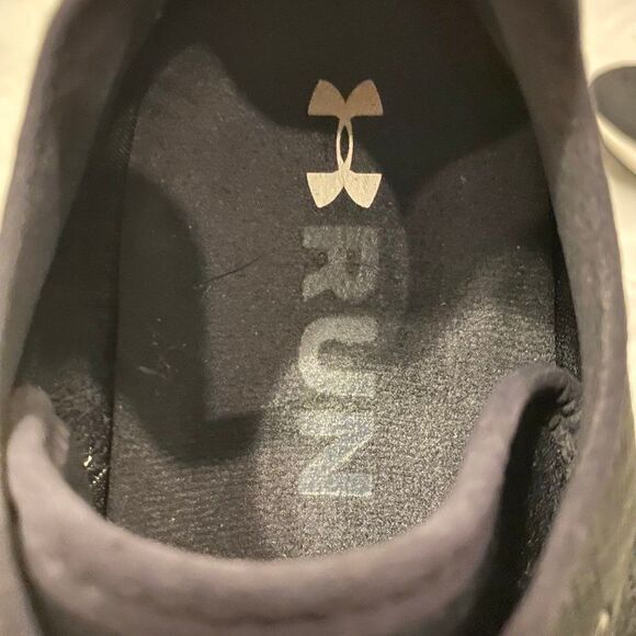 Under Armour HOVR Sonic Running Shoe‎ size 8 - Picture 8 of 10
